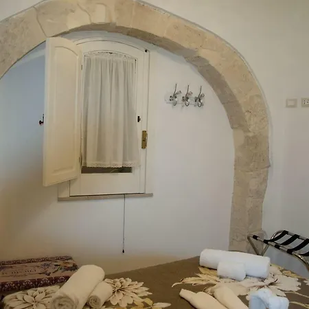 Гостьовий будинок Ortigia *